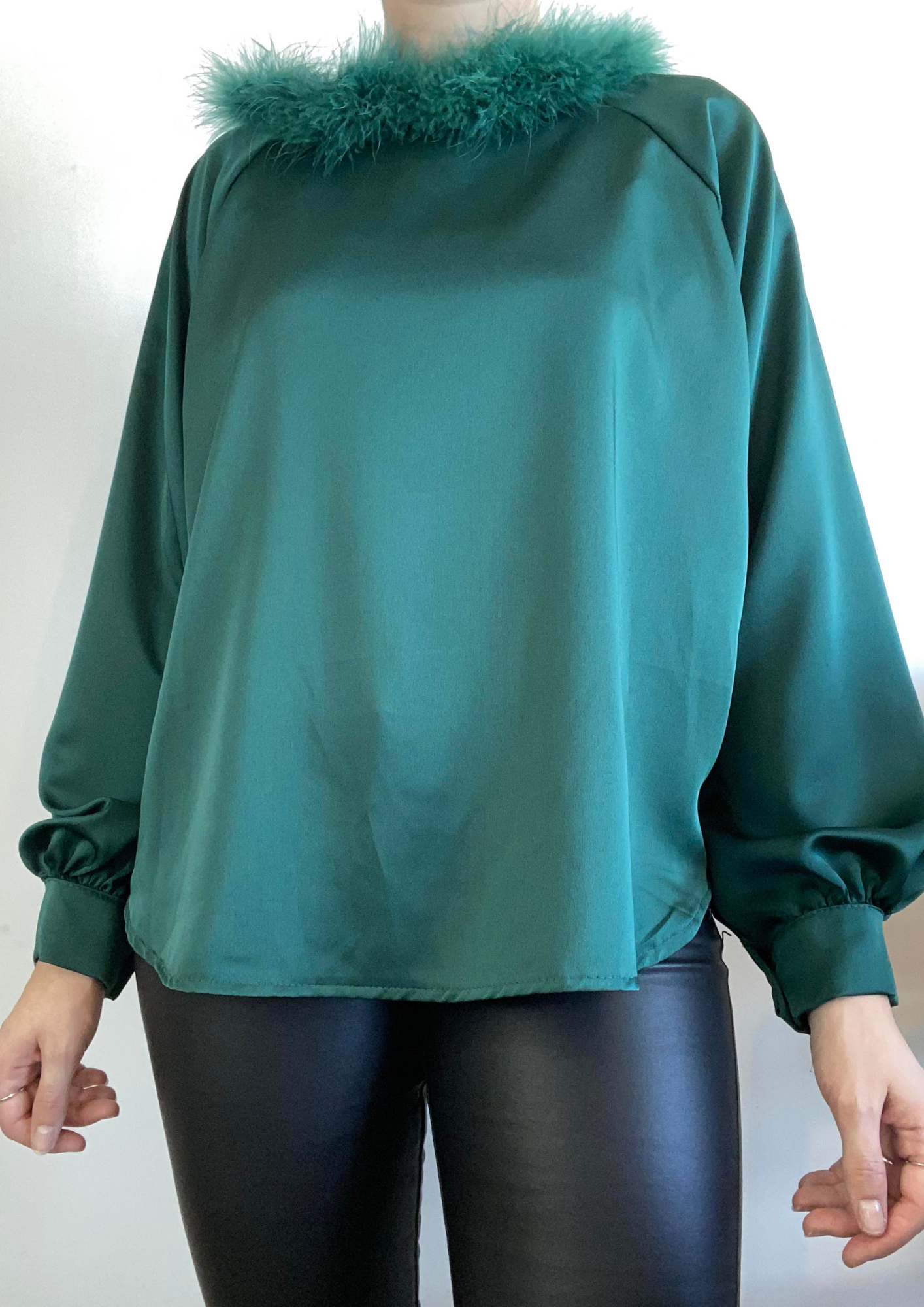 Blouse en satin vert sapin