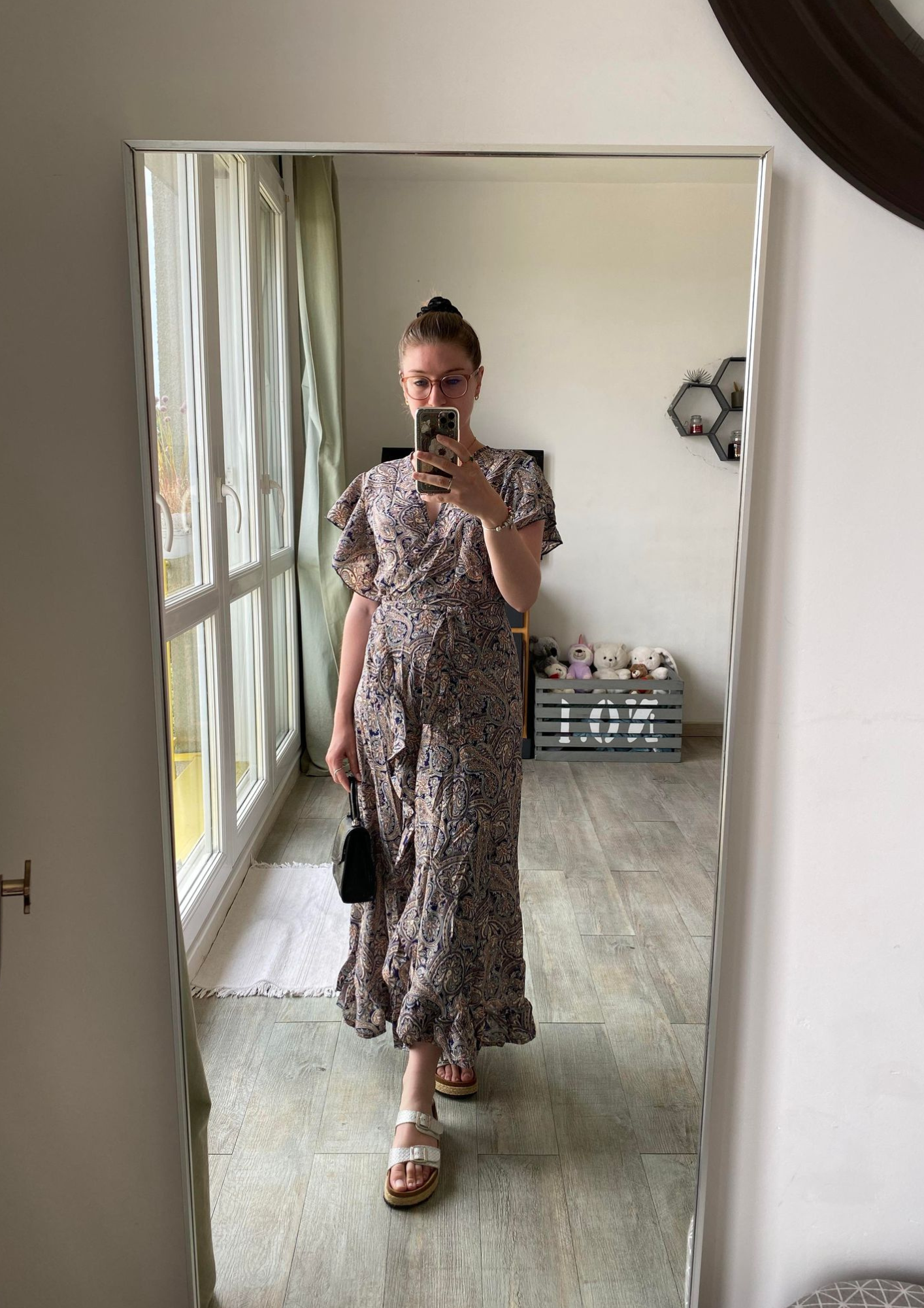 Robe bleue à imprimé fleurs
