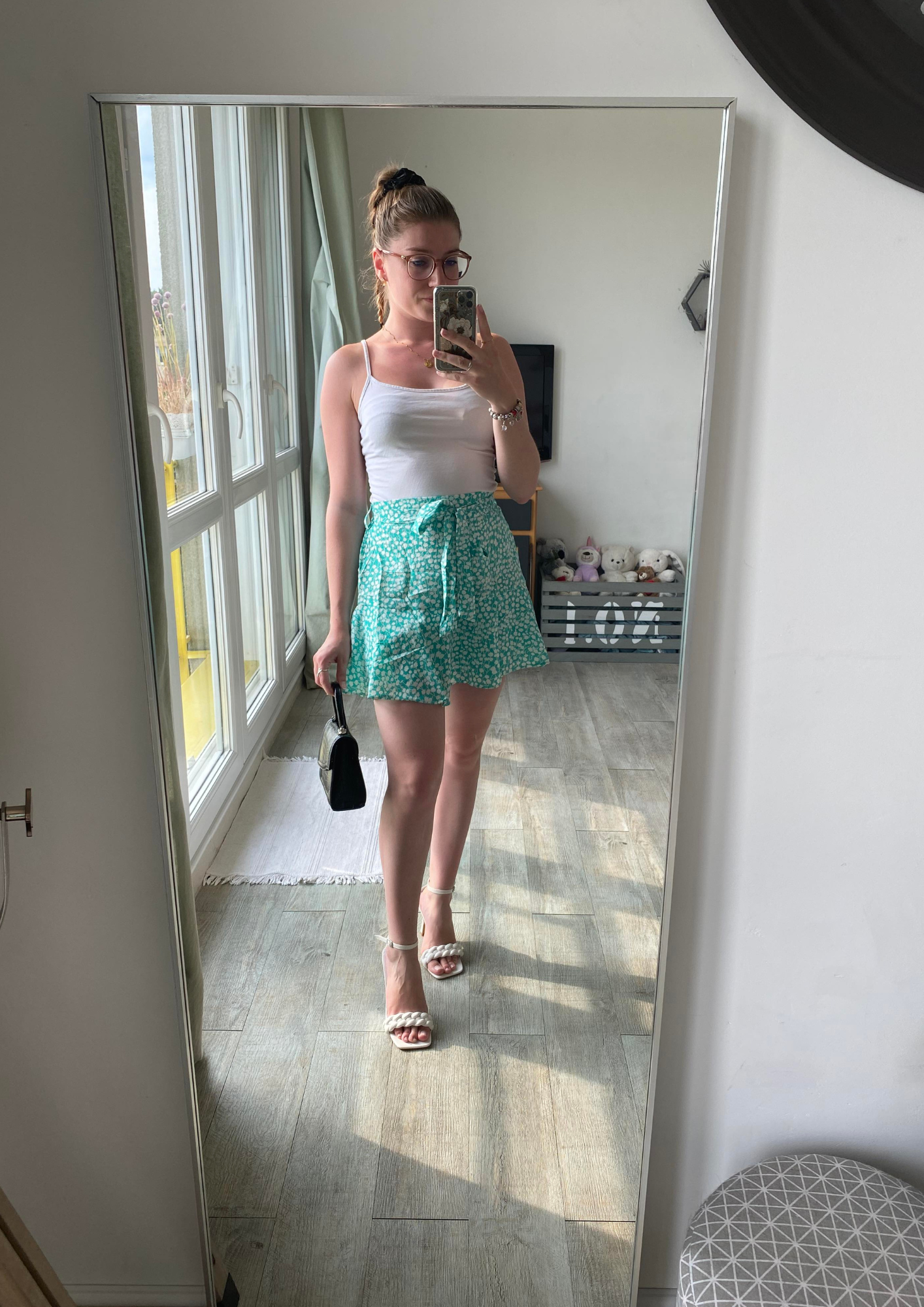 Jupe short verte à imprimé fleurs