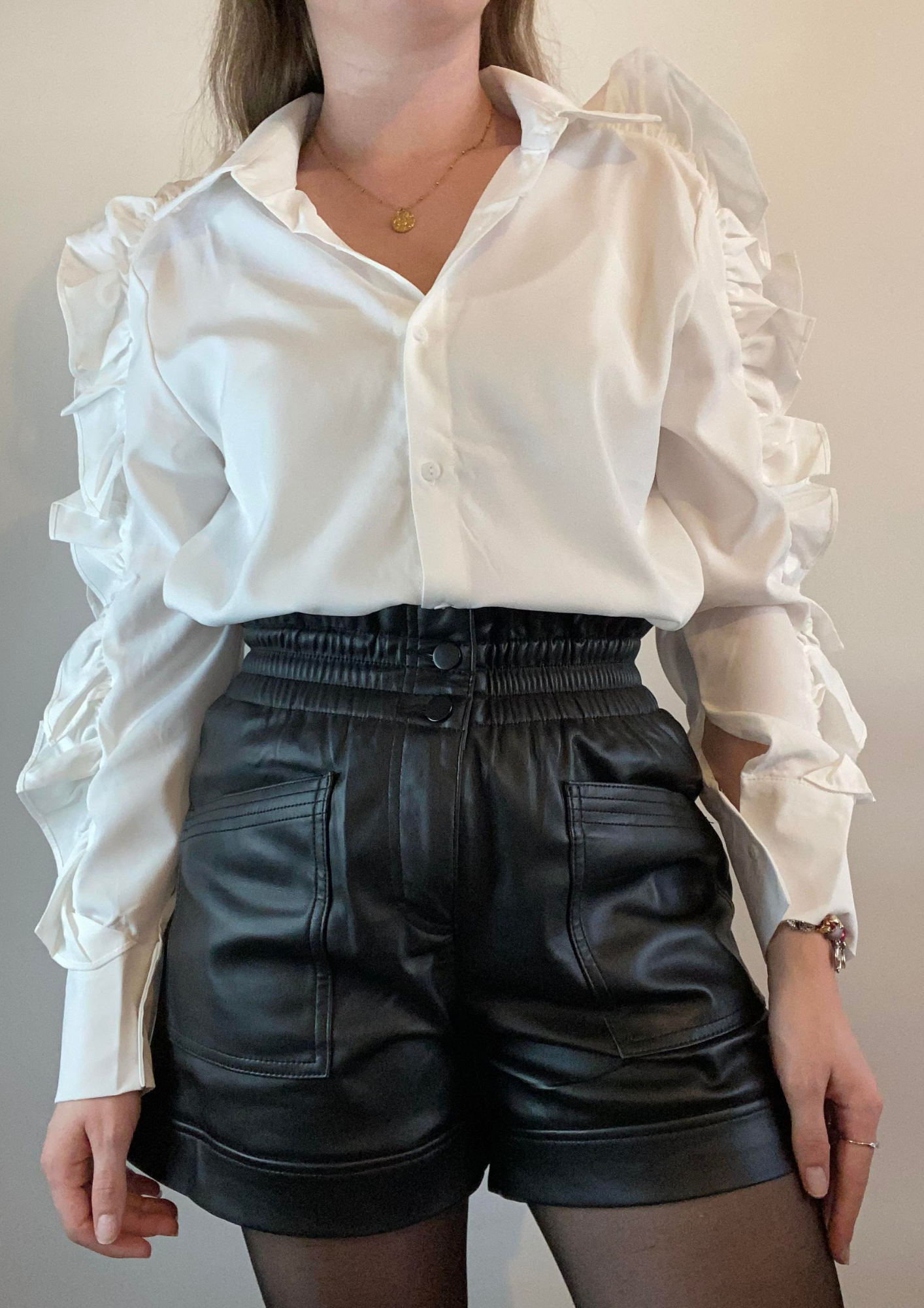 Chemise blanche à volants
