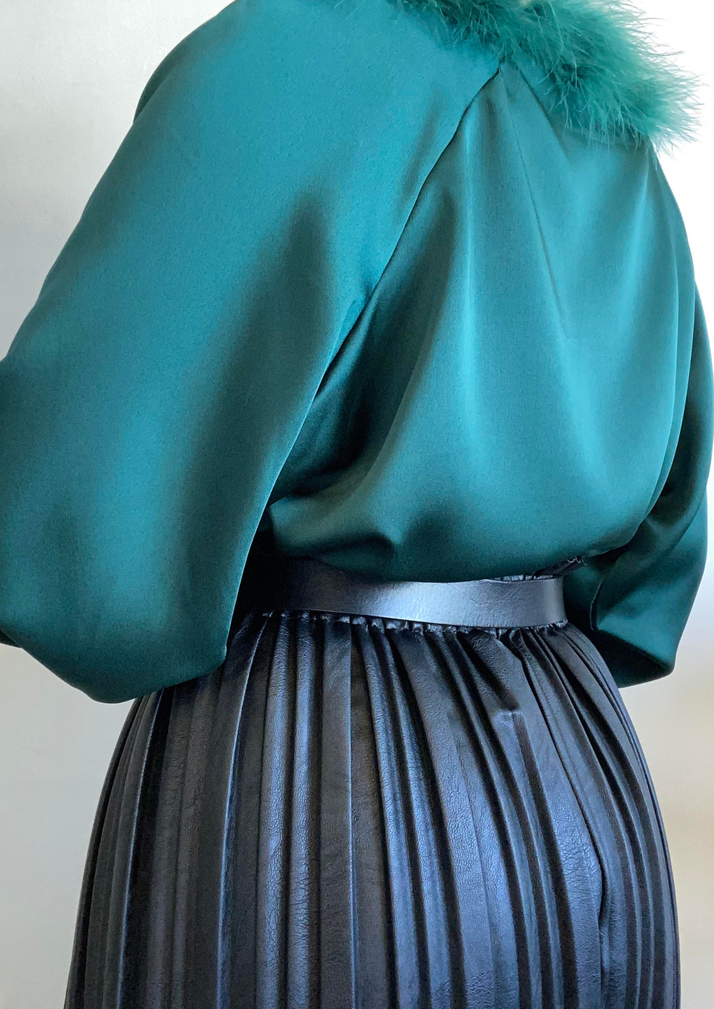 Blouse en satin vert sapin