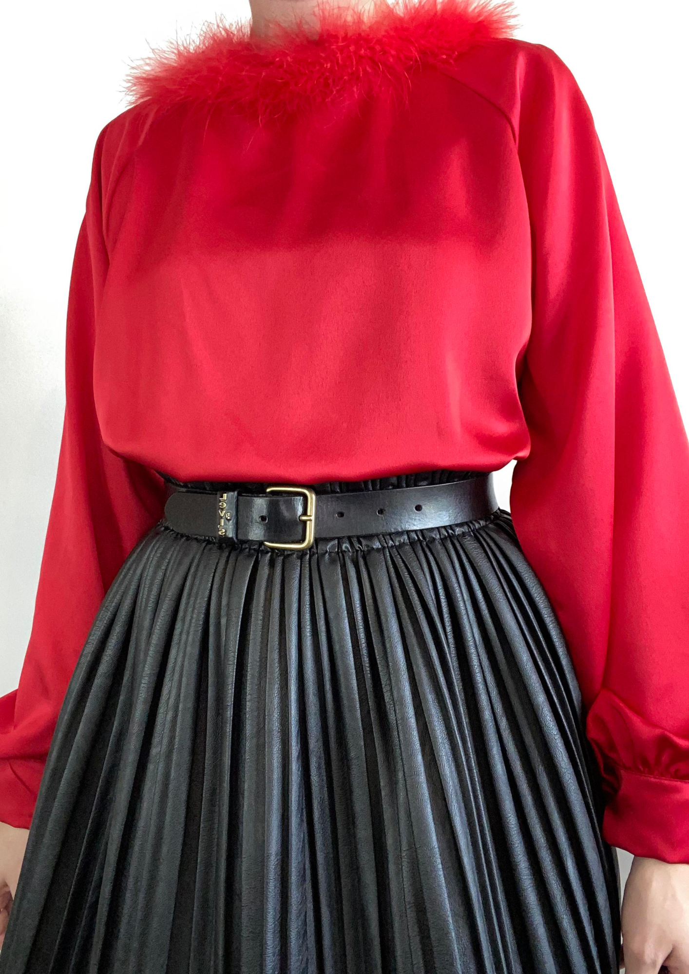 Blouse en satin rouge