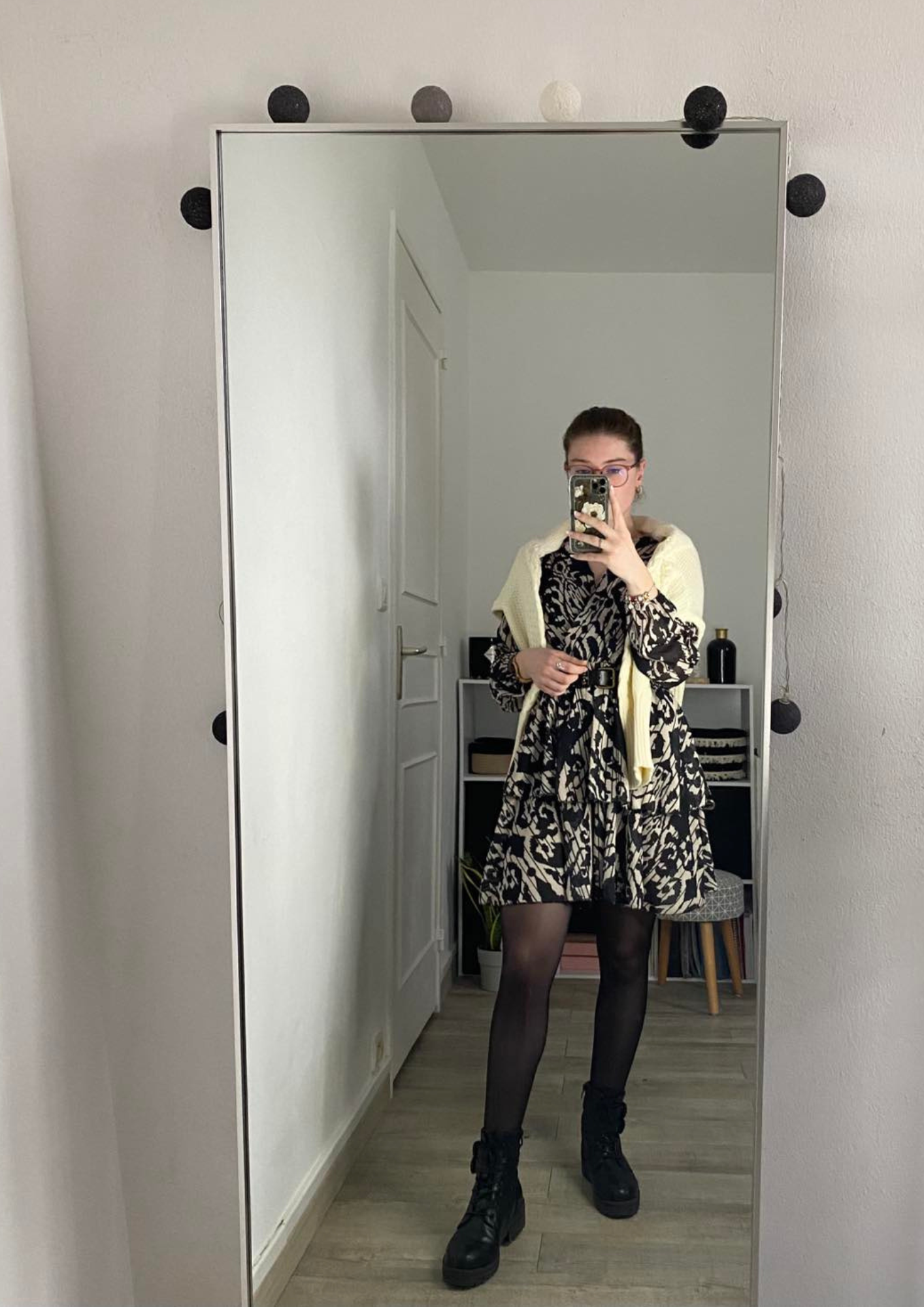 Robe froncée à imprimé abstrait