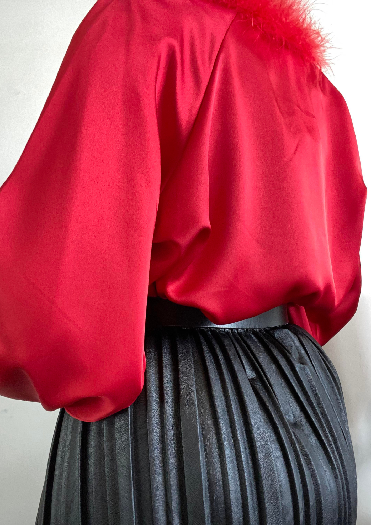 Blouse en satin rouge