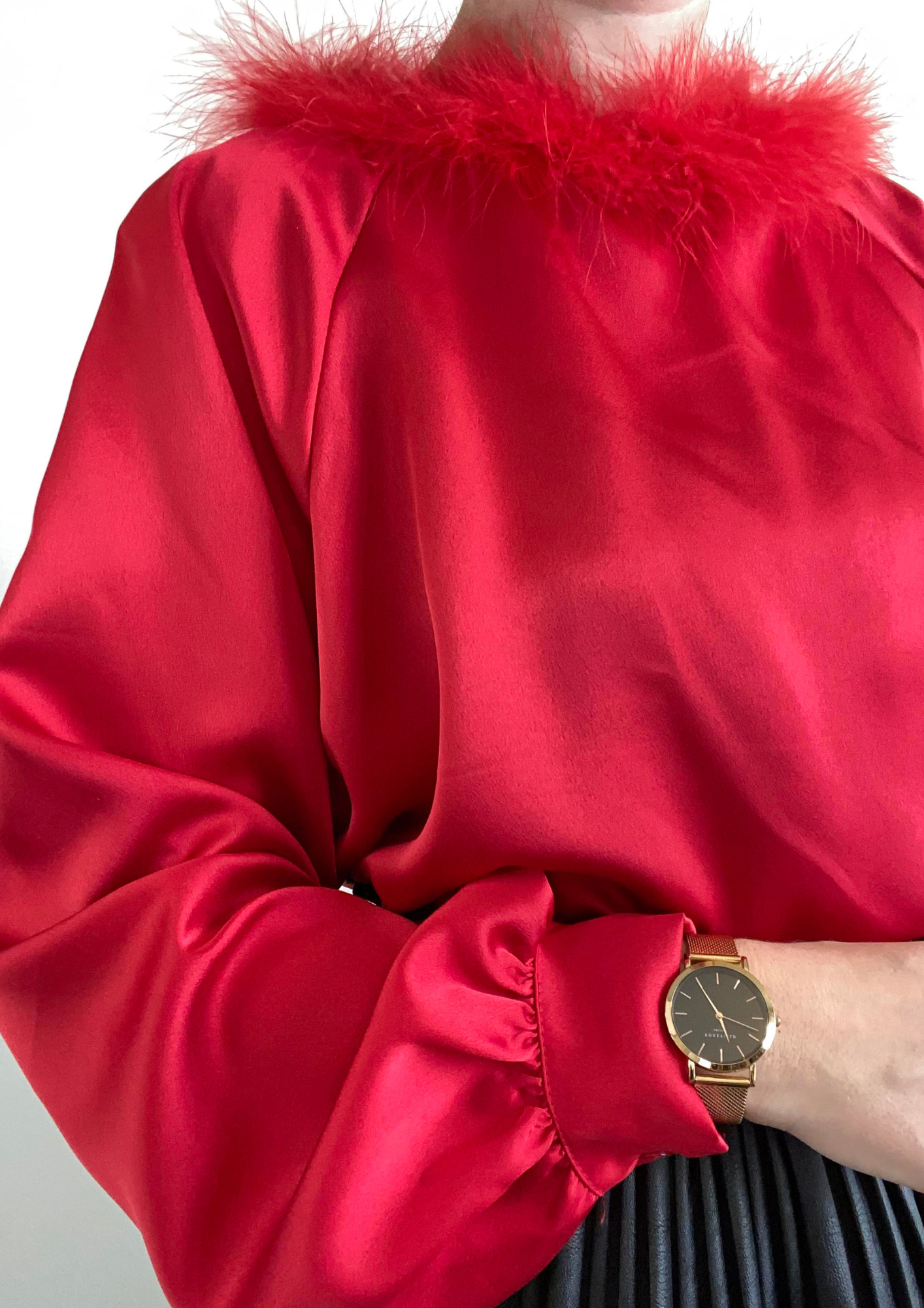 Blouse en satin rouge