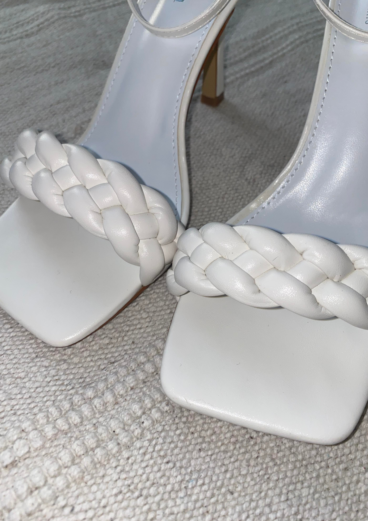 Escarpins avec bride tressée