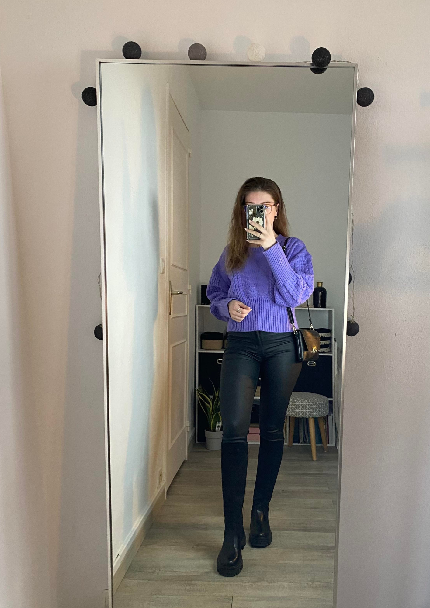 Pull torsadé violet